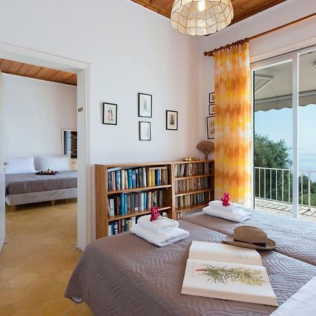 Villa Aquila Πέραμα Εξωτερικό φωτογραφία