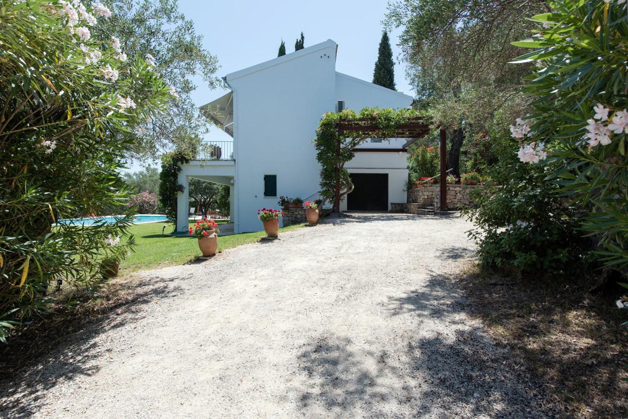Villa Aquila Πέραμα Εξωτερικό φωτογραφία